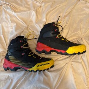 La Sportiva Men's Rain & Snow Boots - Black, Red, Yellow